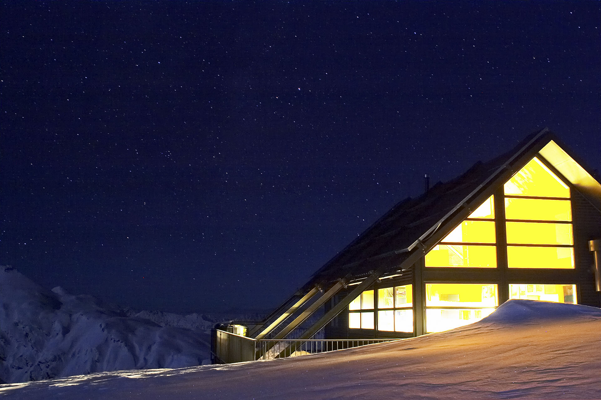 View of Unique Mountain Top Luxury Holiday Accommodation - Release NZ Wanaka ...