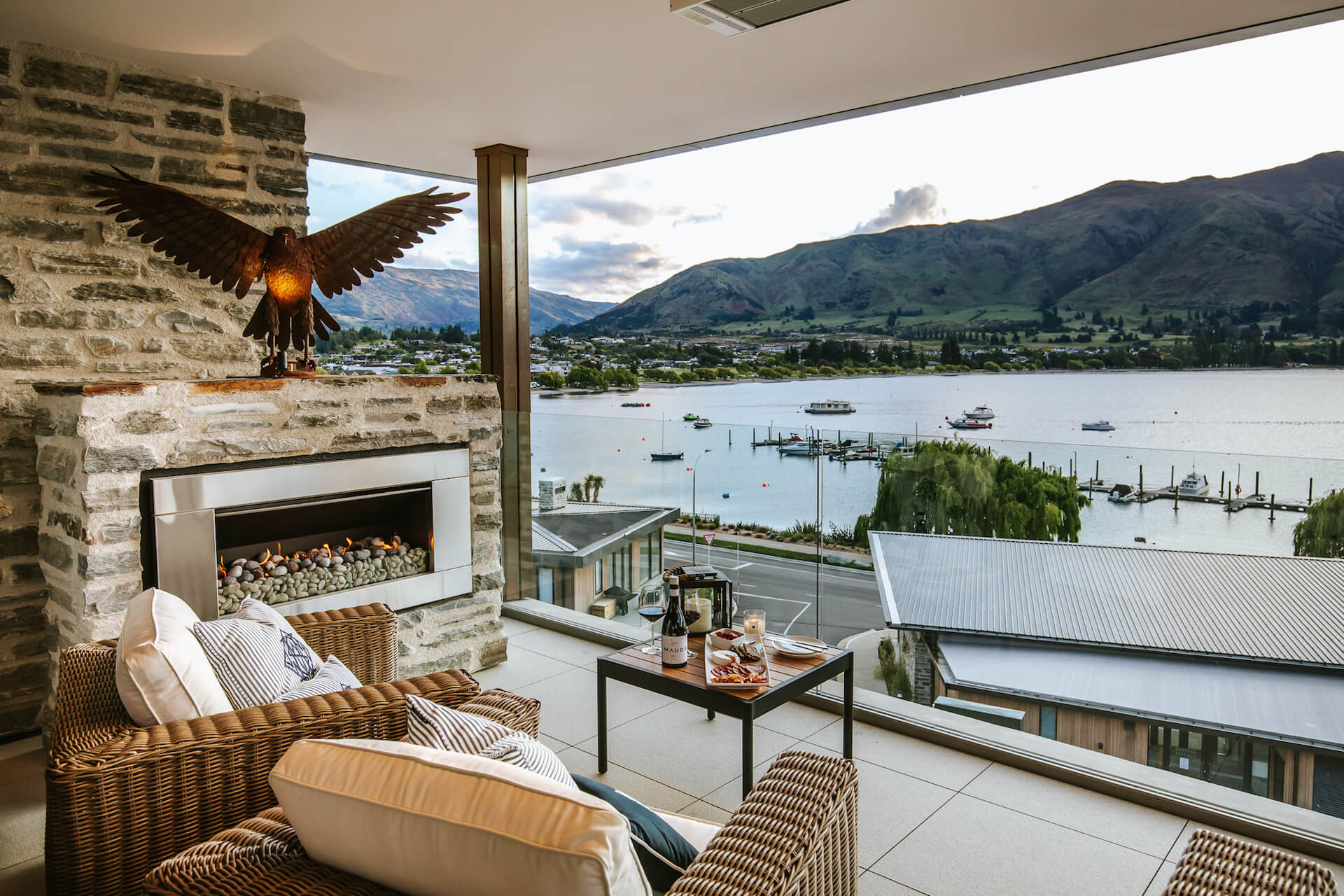 Nautilus Stylish Wānaka Penthouse Apartment Photo Inspiration